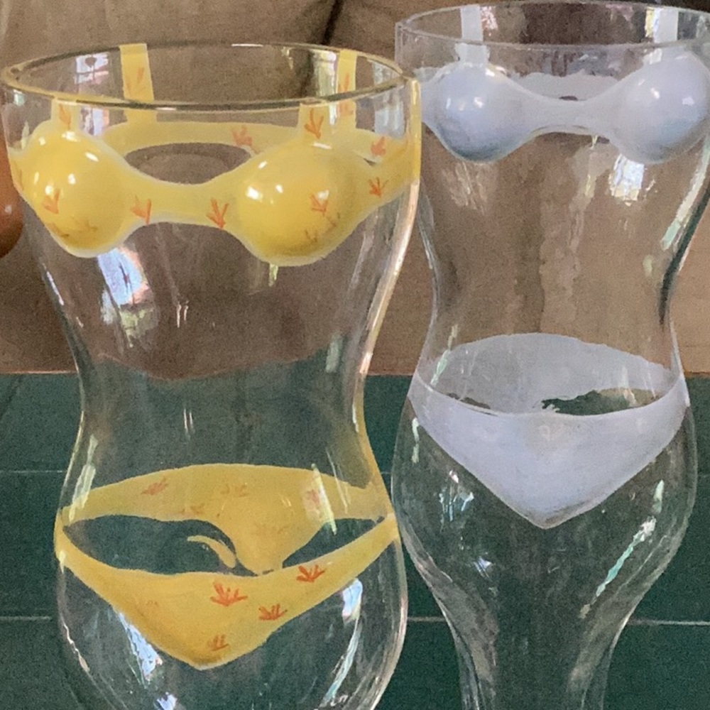 Two’s Company 4 Bathing Beauty Iced Tea Glasses Handblown Hand-painted Bikini - Picture 10 of 12